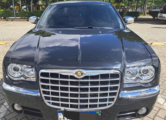 CHRYSLER 300 C 3.5 V6 GASOLINA AUTOMÁTICO CHRYSLER 300 C 3.5 V6 GASOLINA AUTOMÁTICO